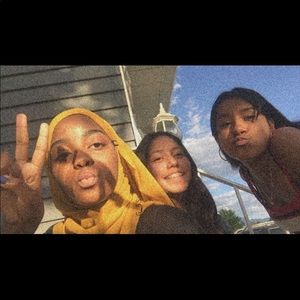 Meet your Posher, Estrella